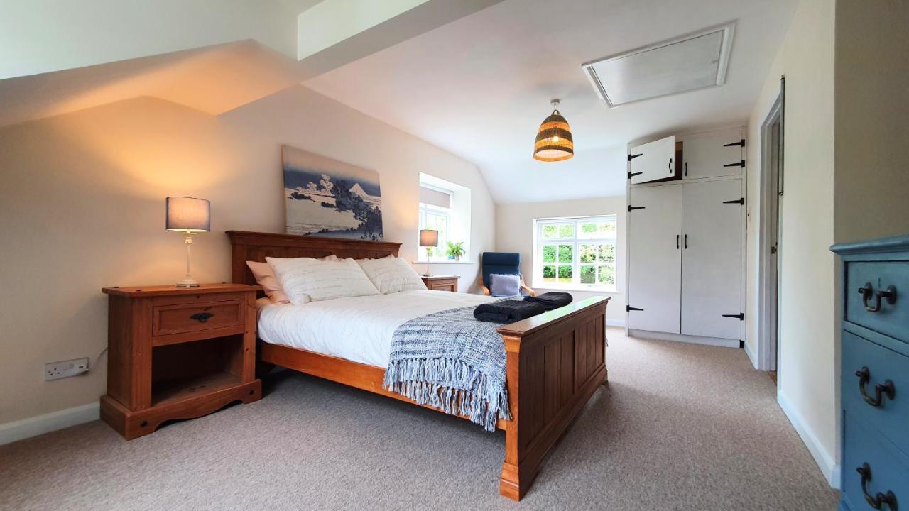 Wilcote Glenfield Cottage - Secluded Luxury Deep In The Oxfordshire Countryside מראה חיצוני תמונה